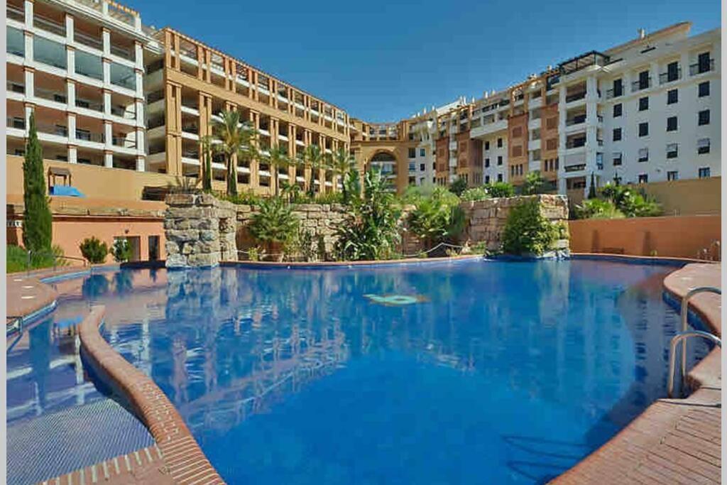 דירות Penthouse With Sea Views In מארבלה מראה חיצוני תמונה
